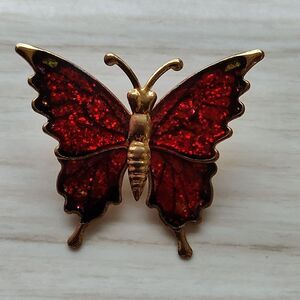 Vintage Goldtone Sparkly Butterfly Pin